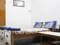 Kesher Paying Guest House 2*