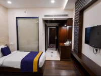 OYO Premium JHV Mall Cantonment