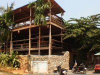 Kepmandou Lounge-Bar