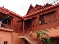 The single palm Boutique