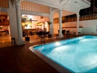 Eighty8 Backpackers Hostel