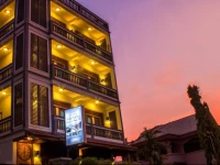 Seasons dAngkor Villa by AIC