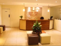 The Zehneria Portico