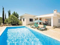 Angelina Villa Coral Bay