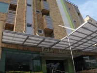 Hotel Stanford Plaza