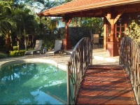 Beautiful Picaflora Private Bali-Style Home and Pool in Atenas