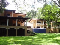 Casa Pura Vida