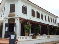 Saynamkhan River View