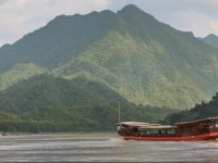 Mekong Cruises -The LuangSay Lodge & Cruises - Houei Say to Luang Prabang