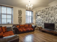 Beautiful Central Apartment