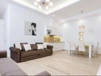 Center Avenue Apartments