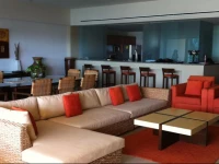 Luxury Beachfront Apartment