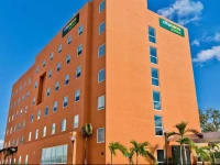 City Express Junior Ciudad del Carmen