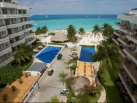 Ixchel Beach Hotel