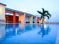 Sunrise 42 Suites Hotel