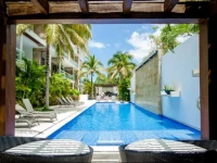 Oasis Playa Apartment