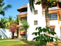 Bungalows House Pianpianito