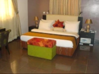 Suru Express Hotel GRA