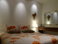 Amsterdam Canal Apartment