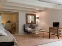 Lovely Dam Apartment