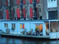 Pantheos Top Houseboat