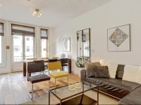 The Ambassador - Free Parking