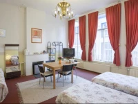 B and B Royal Garden