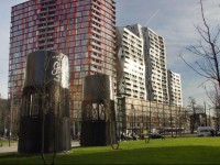 570 Calypso Centre Apartment with Private Parking *Non Smoking*