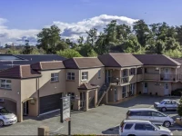 166 Majestic Court Motel 5*