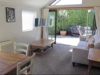 Gordon Villa 1 - Christchurch Holiday Homes