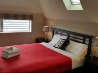 Regents Villa - Christchurch Holiday Homes