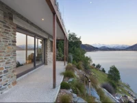 Kohanga Lakeside Villa