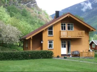 FlГҐm Holiday House