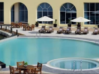 Courtyard by Marriott Dubai, Green Community