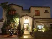 The House Project Backpackers