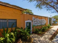 Palosanto Backpackers