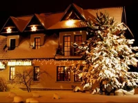 GoЕ›ciniec i Herbaciarnia Pod ZЕ‚otД… ЕЃyЕјwД…