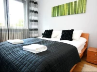 Rent a Flat apartments - ObroЕ„cГіw WybrzeЕјa St.