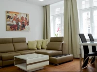 The Heart of Old Town Apartments