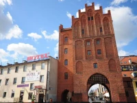 Hotel Wysoka Brama 1*