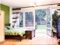 Lovely Garden Flat near Royal Park