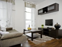 Senator Warsaw Apartments