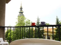 Apartment Palace View