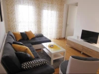 Apartment Tenner