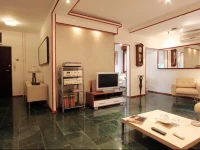 City center apartment GREEN