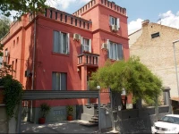 Miss Depolo Guest house