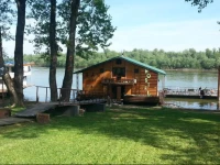 San Art Floating Hostel & Apartments