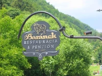 ReЕЎtaurГЎcia & PenziГіn BarГЎnok