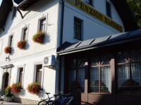 Youth Hostel & Penzion Bledec