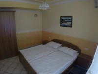 GostiЕЎДЌe Pri Dveh Petelinih